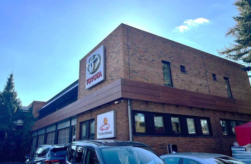 Salon samochodowy TOYOTY